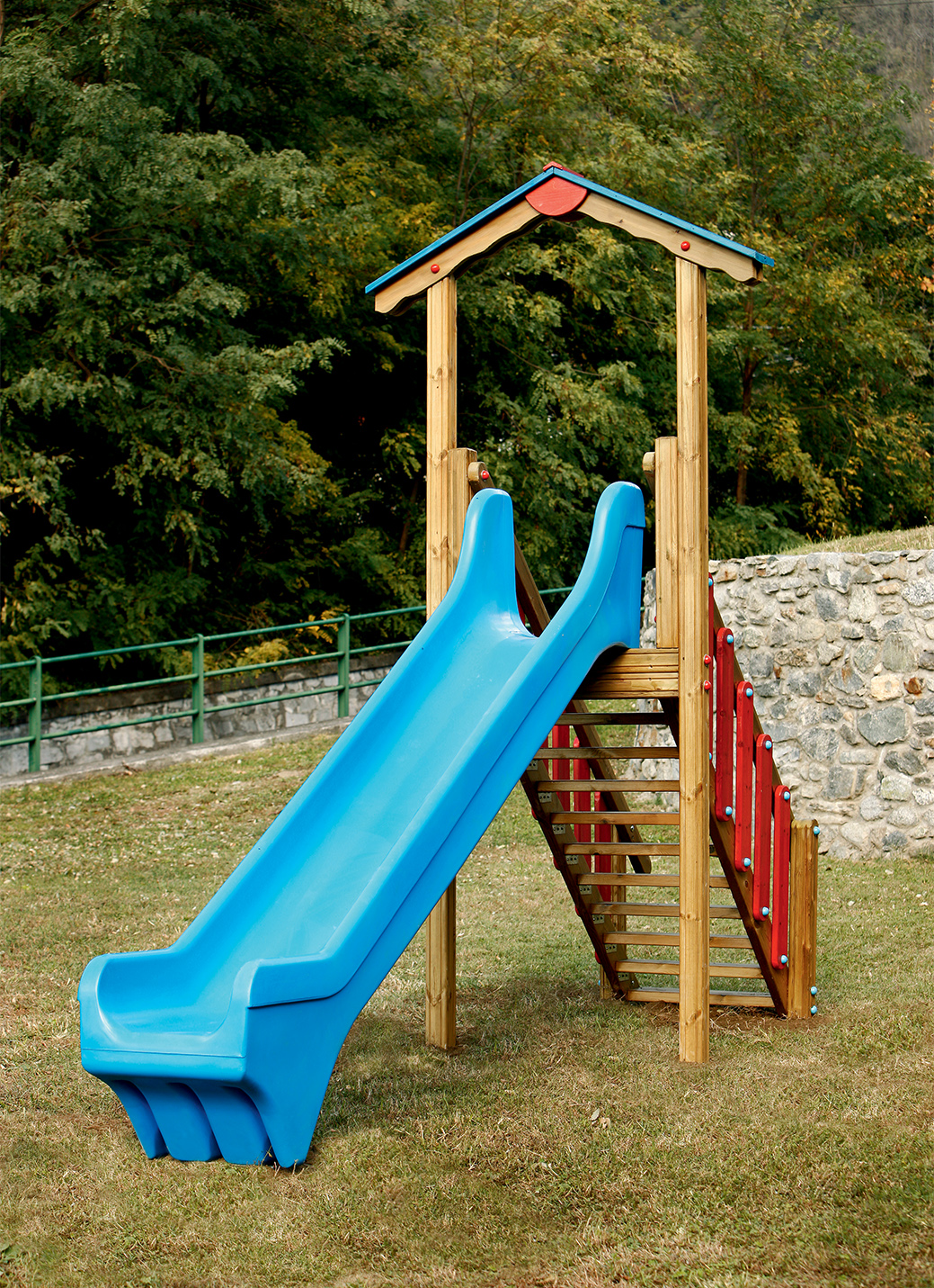 Redwood Torre Gioco In Legno Con Scivolo Per Bambini - Casetta Da Giardino Crooked House